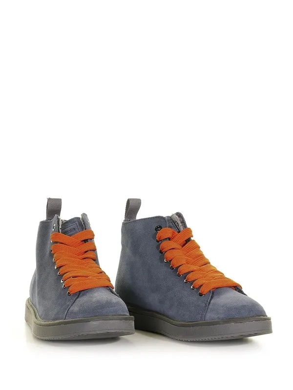 P01 ankle boot in suede lined in faux fur